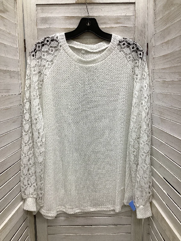 Top Long Sleeve By Clothes Mentor In White, Size: Xl