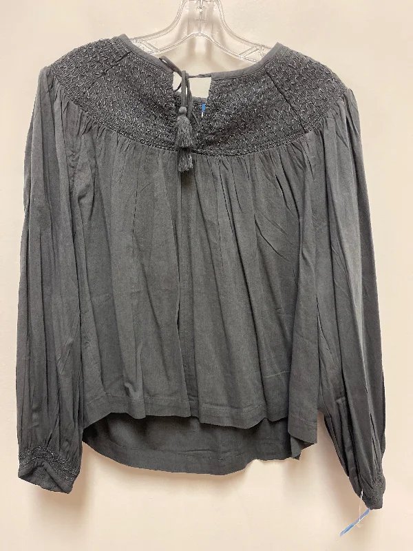 Top Long Sleeve By Old Navy In Grey, Size: S