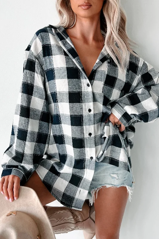 Just Being Myself Oversized Plaid Linen Shirt (Navy)