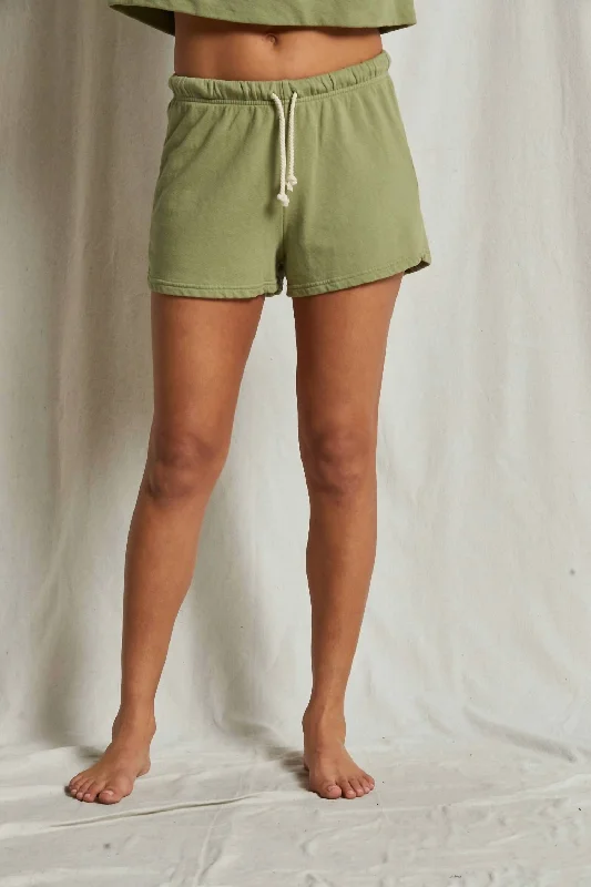 Layla Sweatshorts In Oil Green